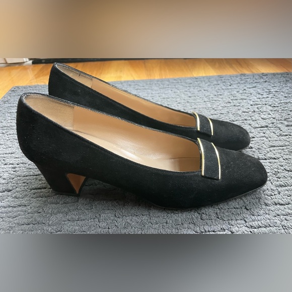 Salvatore Ferragamo Shoes - Salvatore Ferragamo Women's Black Suede Shoes